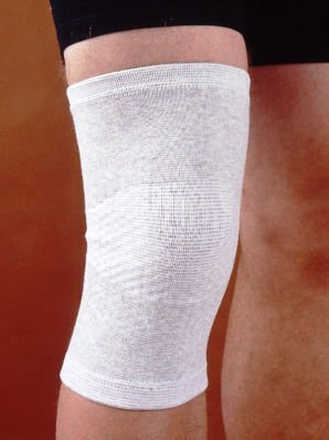 Large : Therapist?s Choice Elastic Knee Support with"4 Way Stretch Technology" (Large)