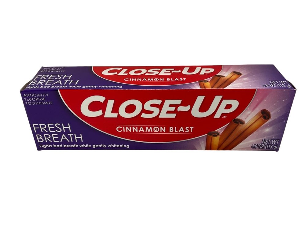 Close Up CloseUp Anticavity Fluoride Toothpaste Freshening Gel with Ultra Cinnamon Flavor Blast 4.0 oz 2pack