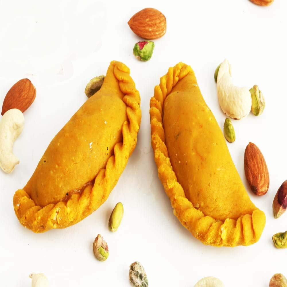 Ghasitaram Gifts Holi Sweets/ Holi Gift/ Holi Hampers/ Mawa Kesar Desi Ghee Gujiya 800 GMS |Sweets|Sweets Gift Pack|Diwali Sweets|Indian Mithai|Diwali Sweets Gift Box|Sweets Gift Box