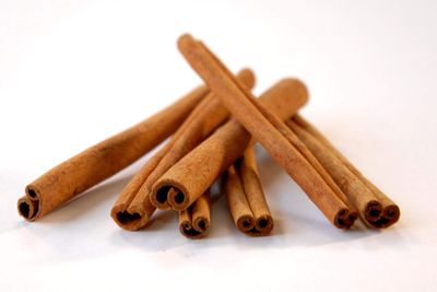 Aapkidukan Whole Dalchini Spices - 800 Gm (Cinnamon)"Sri Lanka-Tiger"