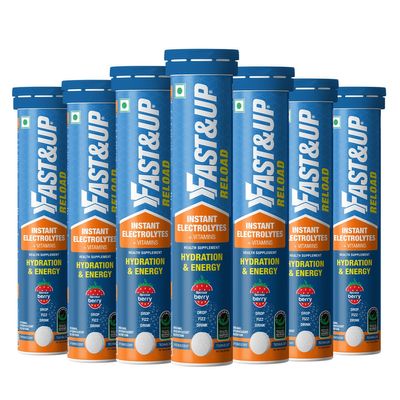 Fast&Up Reload Instant Hydration and Energy Drink - 140 Effervescent Tablets with all 5 Essential Electrolytes + Low Sugar and Added Vitamins - Certified Electrolytes Drink - Berry flavour