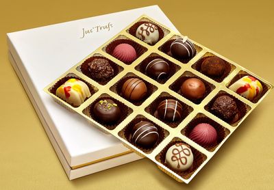 JusTrufs Belgian Chocolate Gift Box | Premium, Delicious, Mouth-watering Belgian Assorted Chocolate Box for Birthday, Anniversary, Valentines Day Gift | Perfect for Corporate Gift | Box of 16 | Net Wt.: 288 gm