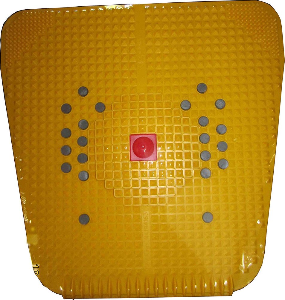 ACi Acupressure Health Care India POWERMAT2000 Plastic Acupressure Magnet Pyramids (Yellow)