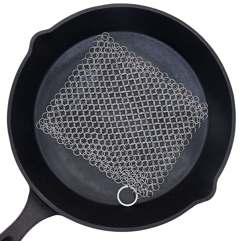 BabriInta Cast Iron Scrubber - 6 Inch Stainless Steel Chain mail Scrubber for Cast Iron Pans Cleaner Chainmail Scrubber for Skillet, Wok, Pot, Dutch Ovens