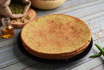 Lemor Gujarati Khakhra Special Green Moong Dal Khakhra Combo 200g x 2 Pack | Healthy breakfast Food | No Maida, No Oil Delicious Crispy Gujrati Bites