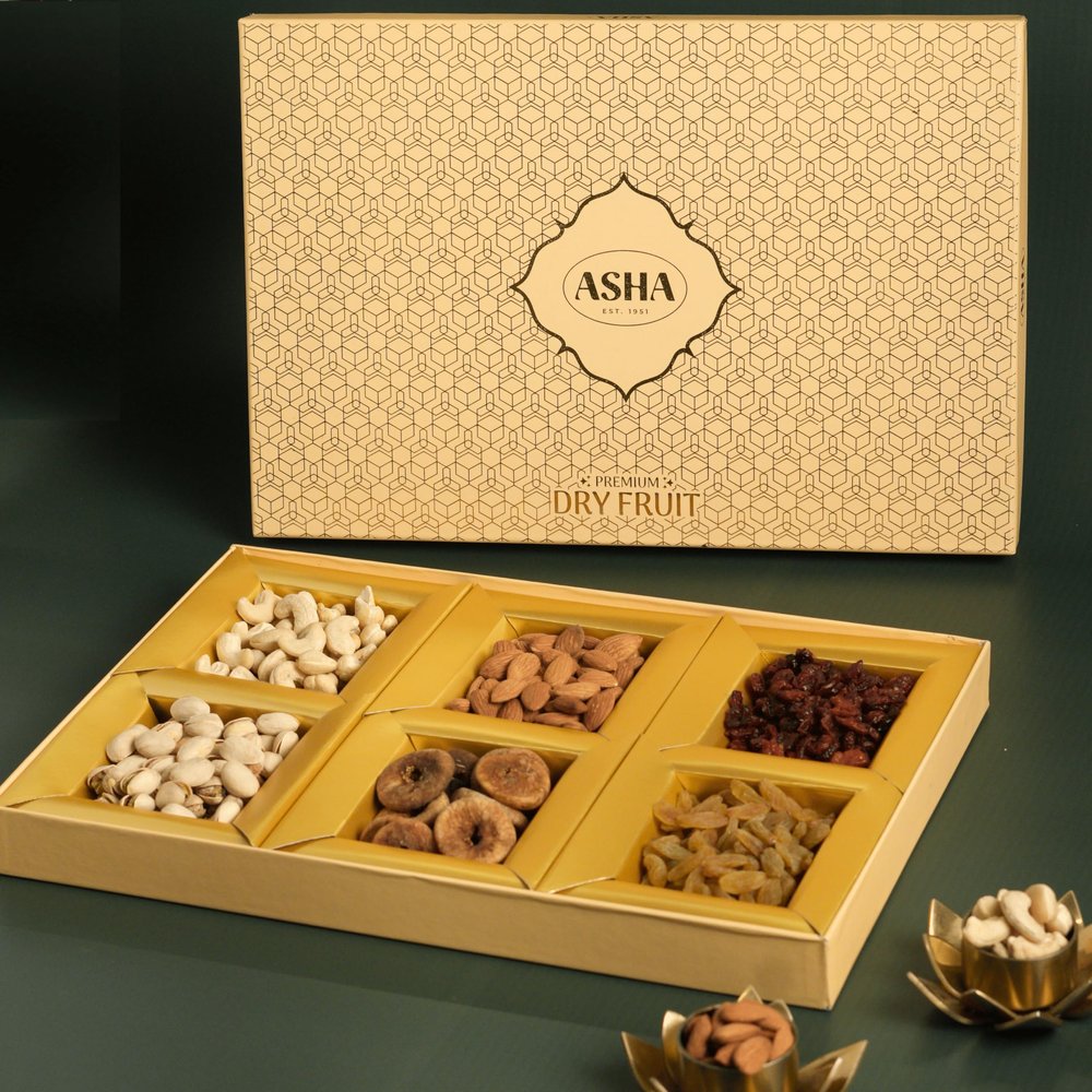 ASHA Sweets Premium Dry Fruits Gift Box 600g | Healthy Gift Hamper with Cashew, Almond, Pistachios, Raisins, Anjeer and canberry | Assortment of Nuts and Dry Fruits | Corporate and Holi Gift Hamper