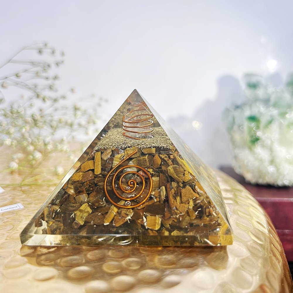 9Dzine Feng Shui Crystal Tiger Eye Orgone Pyramid Energy Generator Triangle Tiger Eye Orgonite Orgone Pyramid for Meditation Yoga Positive Energy Crystal Gift