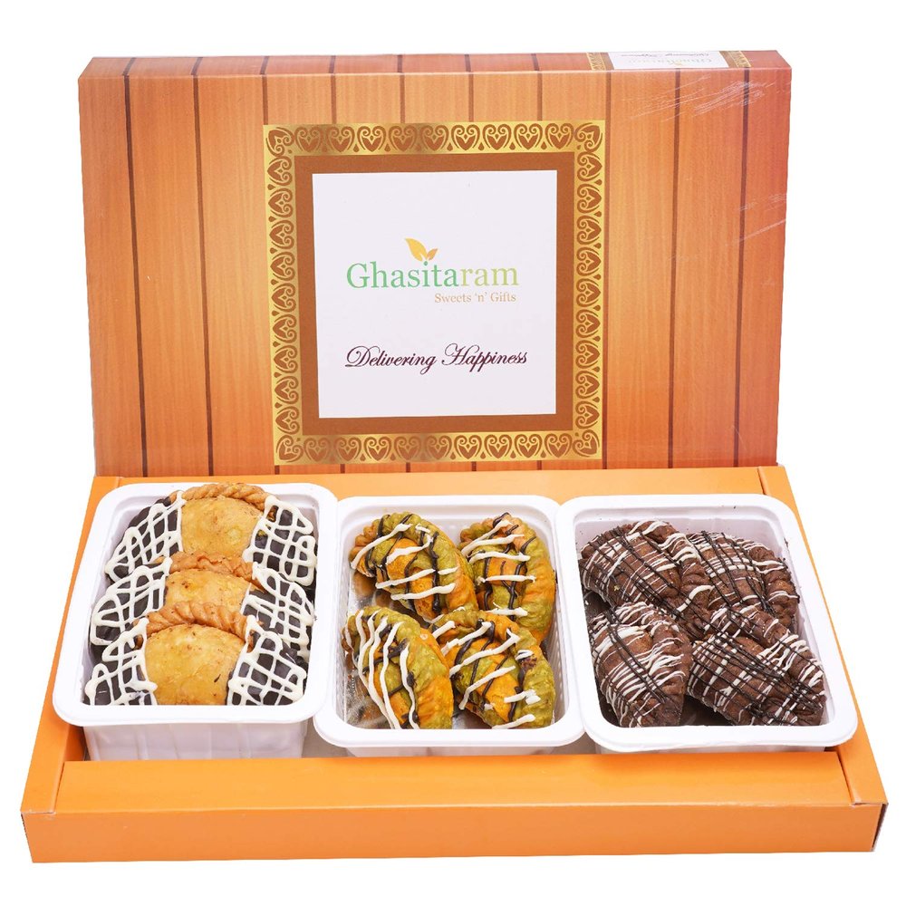 Ghasitaram Gift Holi Sweets, Holi Gifts, Holi Hamper Assorted Box of Chocolate Gujiyas (Chocolate, Choco Dipped,Designer) |Sweets|Sweets Gift Pack|Diwali Sweets|Indian Mithai|Diwali Sweets Gift Box