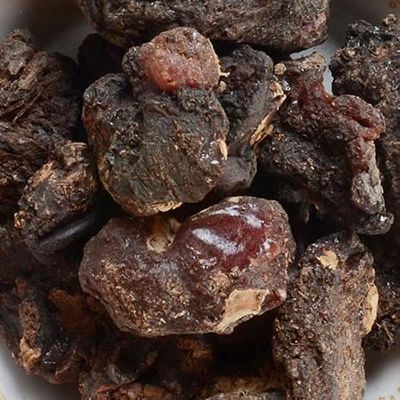 Vi Vethan Murungai pisin (Drumstick tree resin) 100gm