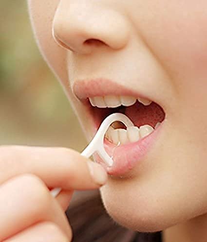 Dental Floss Picks 3in1 | Mint Flavored Flosser with Tongue Cleaner & Toothpick | Disposable White Plastic Picks for Fresh Breath & Plaque Removal (80)