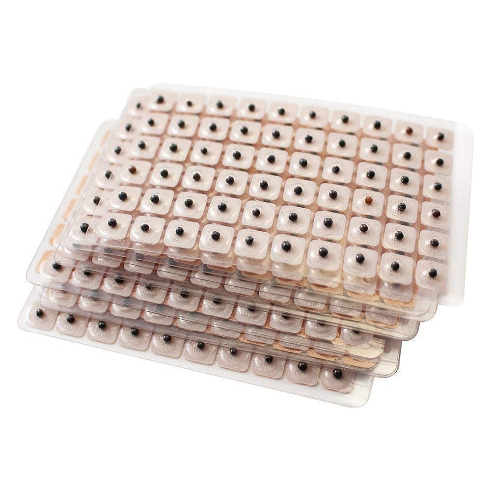 ACi Acupressure Acupuncture Needle Ear Vaccaria Seeds Handheld Massager Ear Massage Relaxation Ears Stickers Auricular-Paster Press Seeds, Multicolour, 600Pcs/ Lot