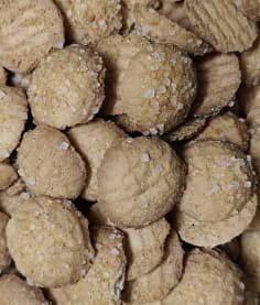SR Foods Kerala Special Home Made Choco Biscuit With Sugar Coated | Crispy And Tasty Cookies | Coin Biscuits | Drop Biscuits | Tiffin Biscuits | Naaril Bisuits | 90's Kids Biscuits (950g)