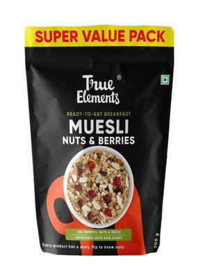True Elements Muesli Nuts & Berries 700g - With 14% Millets, Almonds & Cranberries | Muesli Nuts Delight | Breakfast Cereal | 100% Wholegrain