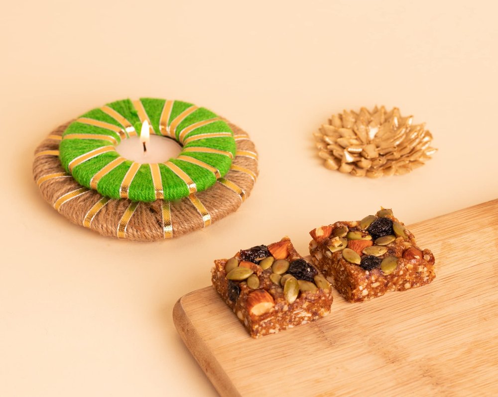 VegOChef - Vegan Mithai- Paushtik Tukda, A 250g box of Gooey, Vegan, Dry Fruit Mithai with no added Sugar