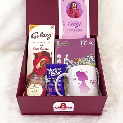 Angroos Women's Day Gift box, A hamper full of Sprig green tea,Scented candle,Customized coffee mug, Baked Brownie 60g, Galaxy 96gm, Greeting card