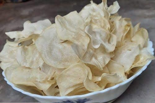Grocery Planet Home Made Raw Potato Chips | Dry Potato Chips Crunchy Thin Fryum | Aalu Ke Chips | Homemade Dry Kacchi Potato Chips | Pack of (200gm)