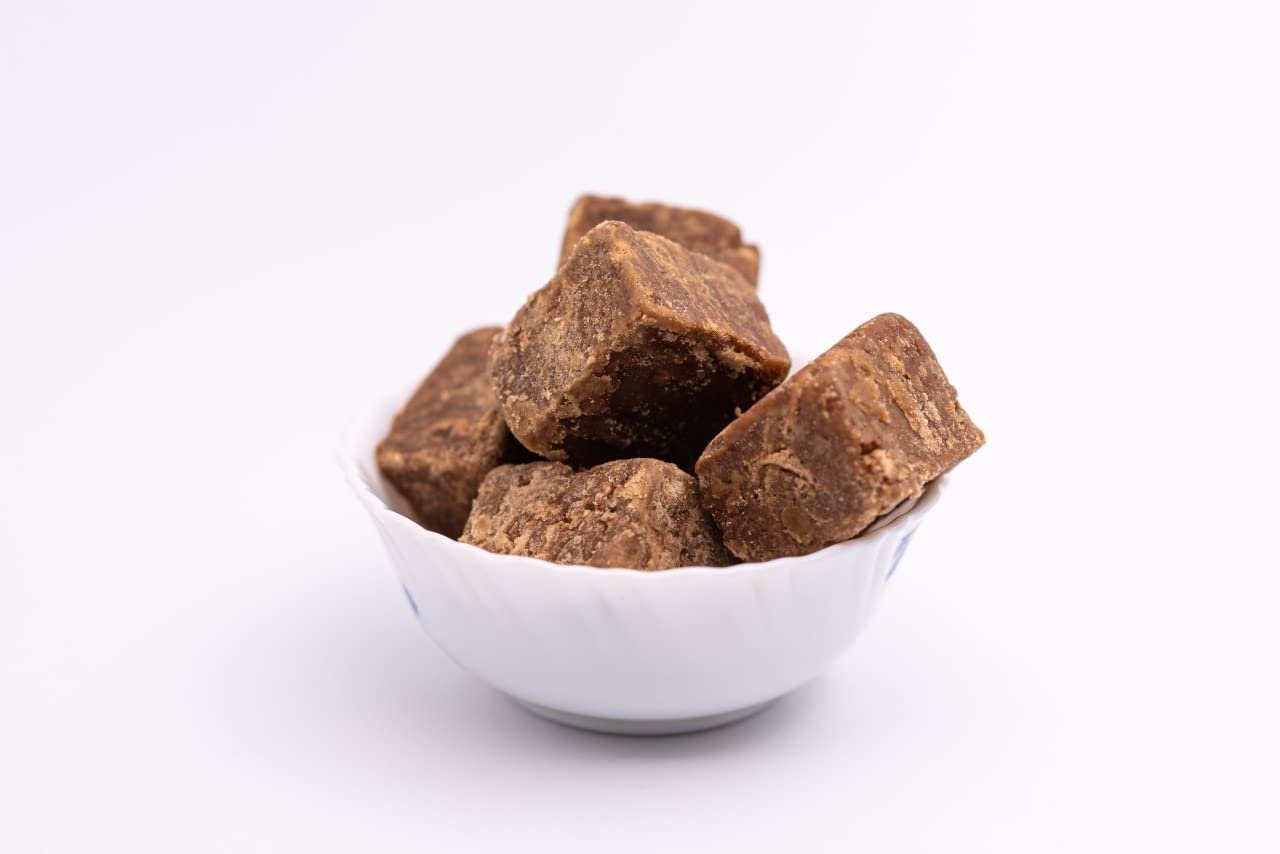 Prrakritikk Bharat Natural Pure organic Jaggery Gur | Gud from Sugarcane ChemicaI Free -GUR3_1800g