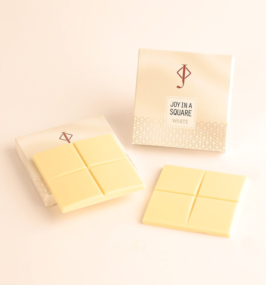 Jakobi Joy In A Square White Chocolate | Vegetarian | 40G (Pack of 1)