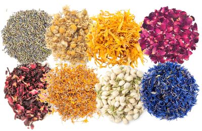 A D Food & Herbs Combo of Dried Jasmine/Lavender/Marigold/Rose/Hibiscus/Blue Corn/Chamomile/Calendula Flower Petals Aromatic Edible for Homemade Lattes,Tea Blends,Bath Salts,each pack (150 Gms)