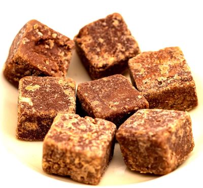 Prrakritikk Bharat Natural Pure organic jaggery cubes | Gud from Sugarcane ChemicaI Free | shakkar jaggery | Jaggery Cube, Gud Jaggery, Desi Jaggery - (4500 Grams)