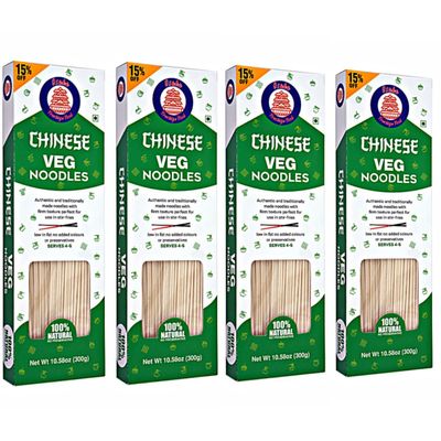 Osaka Chinese Veg Noodles | 100% Vegetarian | No Preservatives | 100% Healthy Maida | Get Restaurant Style Taste in Just 10 Minutes | Serves 4-5 Meals | Instant Noodles | (300g (Pack of 4))