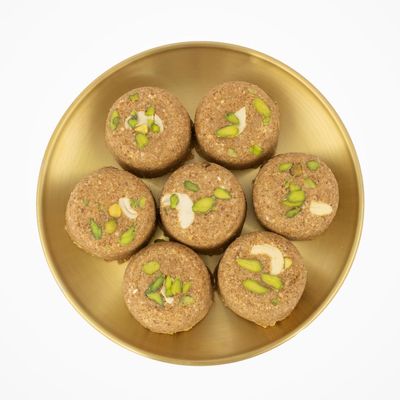 HANUMAN SAHU GAZAK UDYOG Rajasthani Homemade Kaju Pista Kesar Bhatti Traditional Dry Fruits Gazzak Healthy Snacks No Added Preservatives and Colors and Flavors 500 Gm