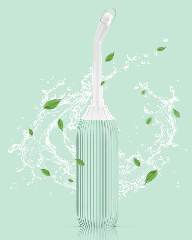 ELECTOMANIA 500ML Plastic Retractable Handheld Bidet Portable of Antislip, Bidet Angled Nozzle Spray with Travel Bag (Light green)