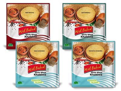 WEL BAKED Whole Wheat Multi-Grain Khakhra - Pack of 4 200gms Each | Ragi(Nachni), Oats Masala, Moong Masala, Mathiya | Dry Chapati | Khakra Fresh Gujarati Namkeen Snacks | Ready To Eat-Roasted-Khakhra Snacks