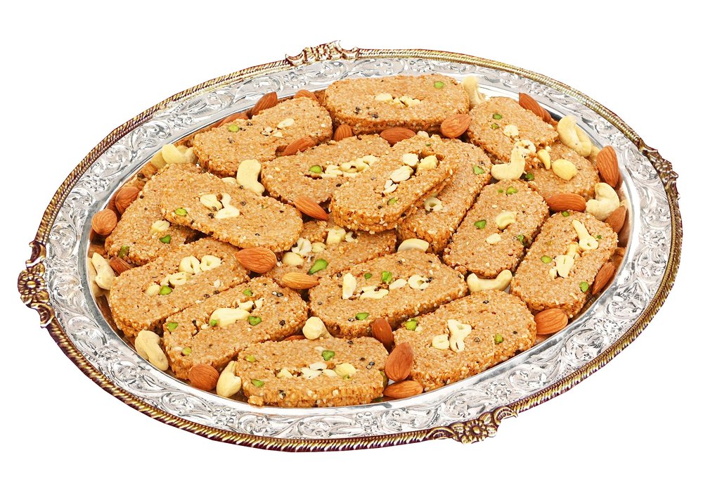 Manohar Lal Daulat Ram Garg Shahi Dry Fruit Jaggery/Gur Gazak - (1000 Gm)