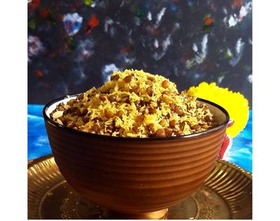 90's MILL Alwar Namkeen Bhandar Dal Moth Namkeen Bhujiya Sev Farsan/Moth Dal Dalmoth Bhujiya Namken/Organic Namkeen/Healthy Snack|Made with 100% Groundnut oil Dal Bhiji Sev-1Kg*1Pack