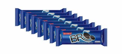 BakeMate Bro Cookie Biscuits | Sandwich Cream Biscuits | Combo Pack | Family Size Pack of 8 Units x 100G, Vanilla Flavouring