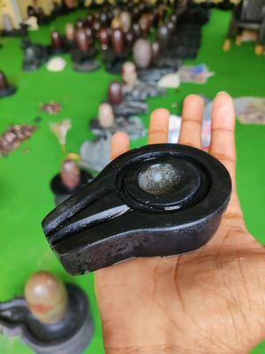 4 inch Black Stone jaladhari ligam for jaladhari