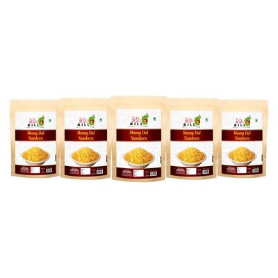 90's MILL Moong Dal Snacks Namkeen Salty Mung Snacks Tea Time Snacks | Plain Moong Mung Dal Namkeen Snack | Bachcho Ka Favourite Healthy Snack | Made with Healthy Ground Nut Oil-900g*5Pack