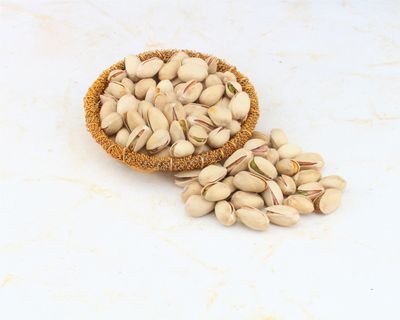 SFU E Com Dry Fruit Gift Hamper With Golden Katori Pistachios|Ideal For Rakhi, Diwali And Festive Gifting|Dry Fruit Hamper For Corporate Gifts, Family, Friends, New Year|066, ?1 count