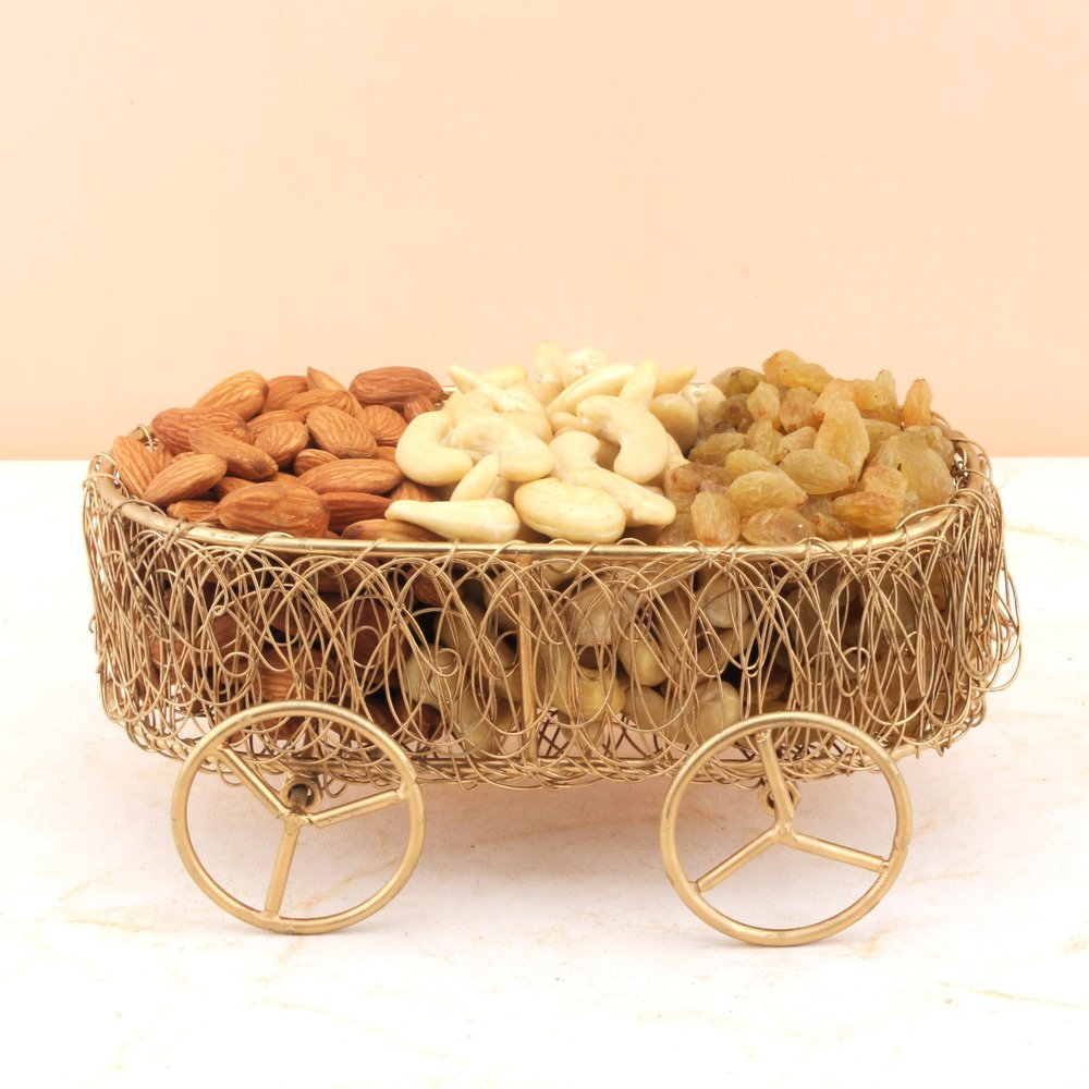 SFU E Com Dry Fruit Gift Hamper Pack with Almonds, Cashew And Raisin | Ideal for Rakhi, Diwali and Festive Gifting | Dry Fruit Hamper For Corporate Gifts, Family, Friends, New year | 129