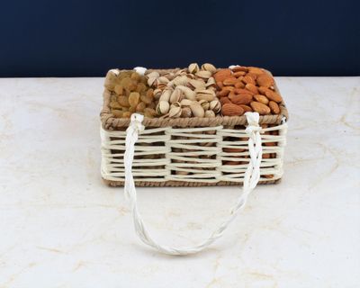 SFU E Com Dry Fruit Gift Hamper With Fulfil Designer Basket to Pistachios, Almond And Raisin | Dry Fruit Hamper For Corporate Gifts, Family, Friends, New year | 051