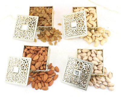 SFU E Com Dry Fruit Gift Hamper With Pack Of 4 Golden Box Cashew, Almond, Pistachios And Raisin | Dry Fruit Hamper For Corporate Gifts, Family, Friends, New year | 137