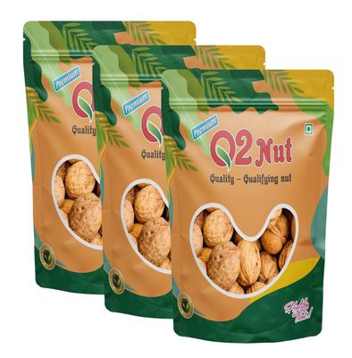 Q2 Nut (California Walnuts Kernels/Akhrot Giri, 750g (3x250g))