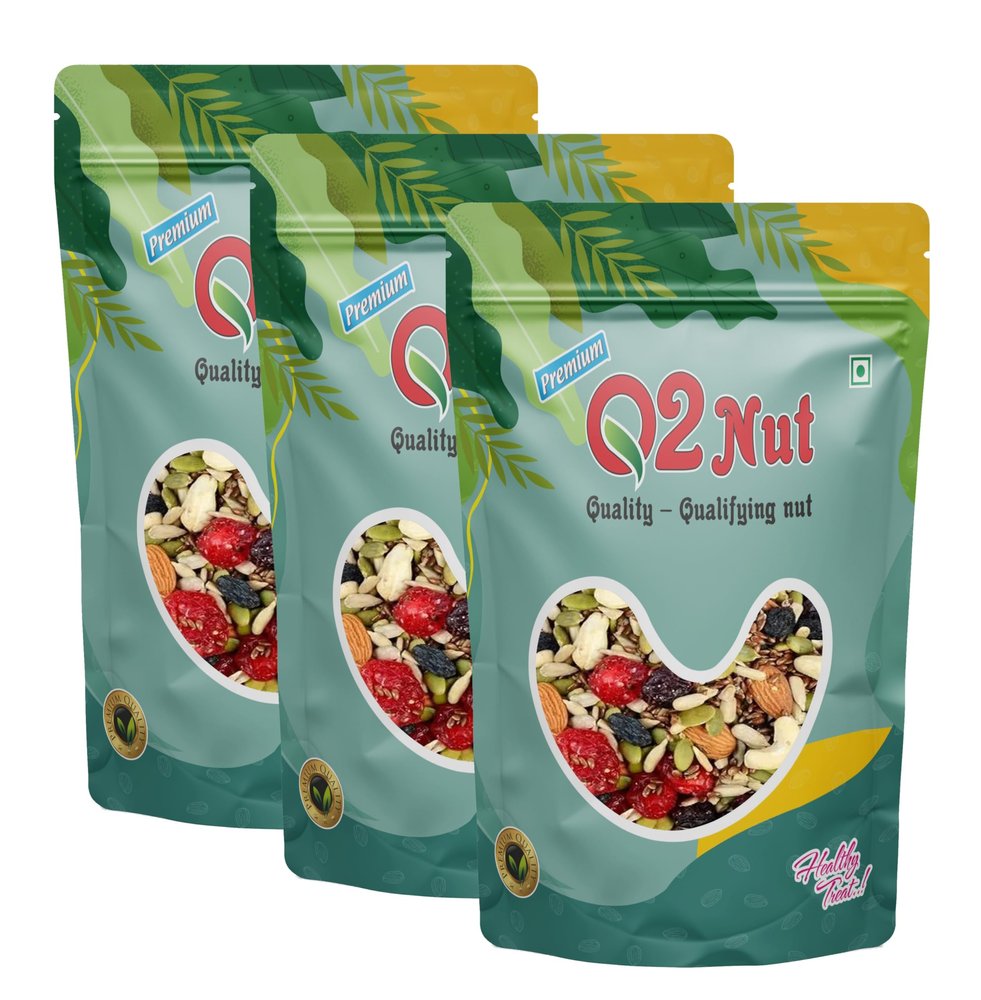 Q2 Nut (Dried Trail Mix/Breakfast, 600g (3x200g))