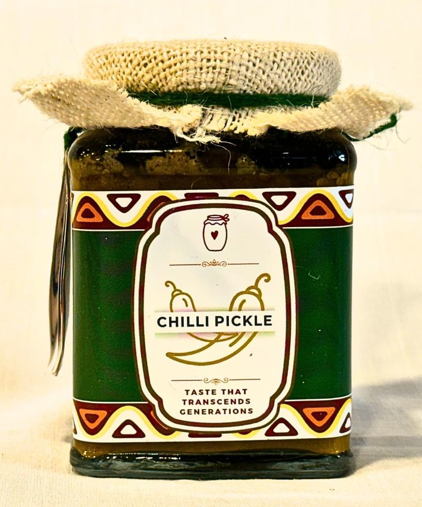Amma Ka Achar  Green Chilli Pickle with Tangy Lemon Twist (Hari Mirch Ka Achar khatte neemboo ke svaad ke sath, 200g)