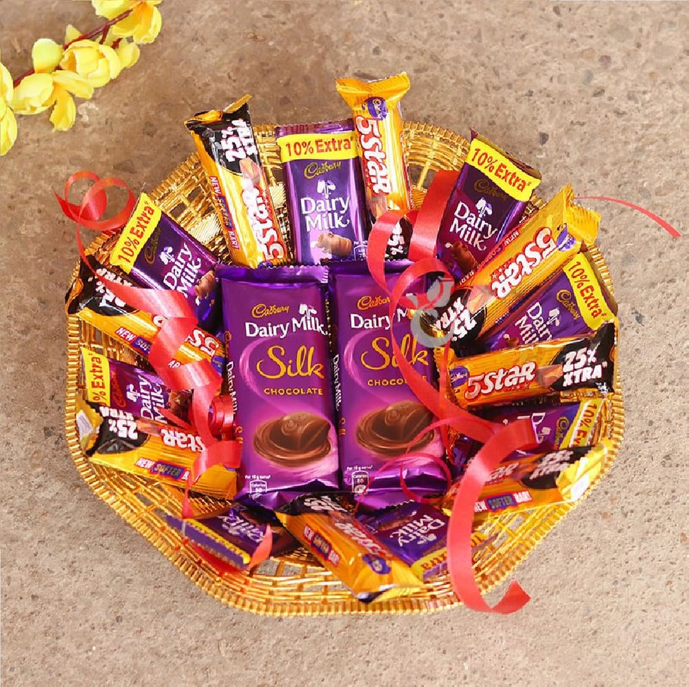 SFU E Com Assorted Chocolate Gift Hamper | Chocolate Gift For Birthday, Anniversary, Valentine, Diwali, Rakhi, New Year | 019