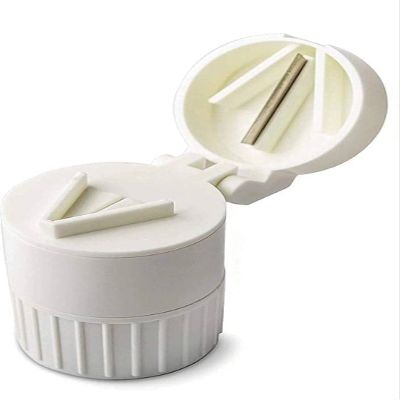 APURK Pill Splitter Cutter Crusher Ideal for Small Pills Accurate Cut and Alignment Medication/Vitamin/Supplement/Perfect for Travel Purse or Pocket (pack of 1) Multicolor