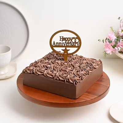FlowerAura Anniversary Surprise Delicious Fresh Chocolate Anniversary Cake With Happy Anniversary Topper Gift's For Girlfriend, Boyfriend, Husband, Wife, Parents, Friends (Same Day Delivery) (0.5Kg)