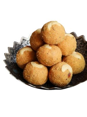 Sumukh Ladoos Besan Ladoo| Indian Sweets (250 GM)