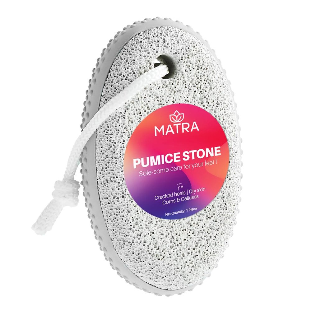 Matra Pumice Stone - Oval Natural Lava Pumice Stone with Rubber Ring Grip - Exfoliating Foot Scrubber Pedicure Tool & Callus Remover for Dead Skin Removal - Foot Filer to Soften Heels, Elbows & Ankles