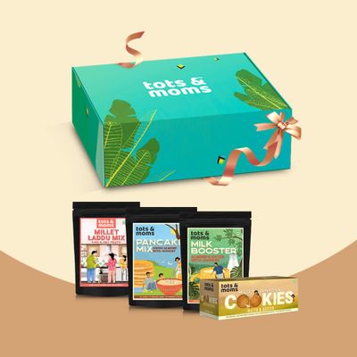 Tots & Moms Foods - Healthy Snacks Gift Box for Kids | Pack of 4