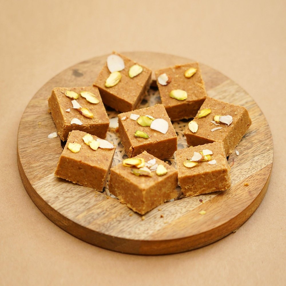 Amaram by Ghasitaram Gifts Sugarfree Besan barfi 400 gms|Sugar Free Sweets|Diabetic Friendly|Diwali Sugar Free Sweets Box
