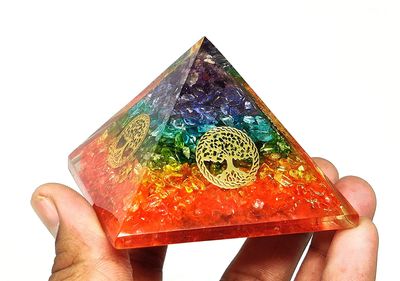 7 Chakra Orgone Crystal Pyramid Seven Chakra Reiki Crystal Healing Tree of Life Orgonite Pyramid Home Office Table Decor Gift Positive Energy Yoga Meditation