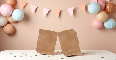 GLOBEADO Brown Paper Cover (40 GSM) - Fold Top Eco Friendly Food Grade Paper Bags For Packing Carry Bags Grocery, Take Away Craft Paper  Multiple Size (4.25 X 6 INCHES, 200, count)