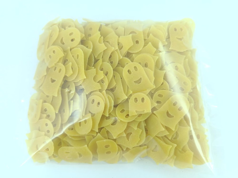 advancedestore/ready to fry/halloween shaped white crunchy papad fryums 400g
